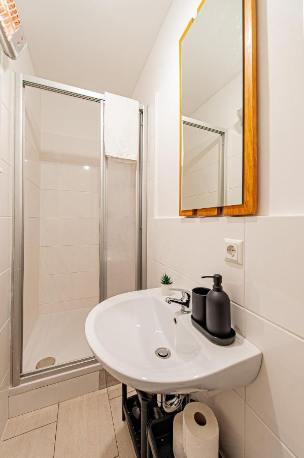 My City Apartment- Vienna Jungle Room Luaran gambar