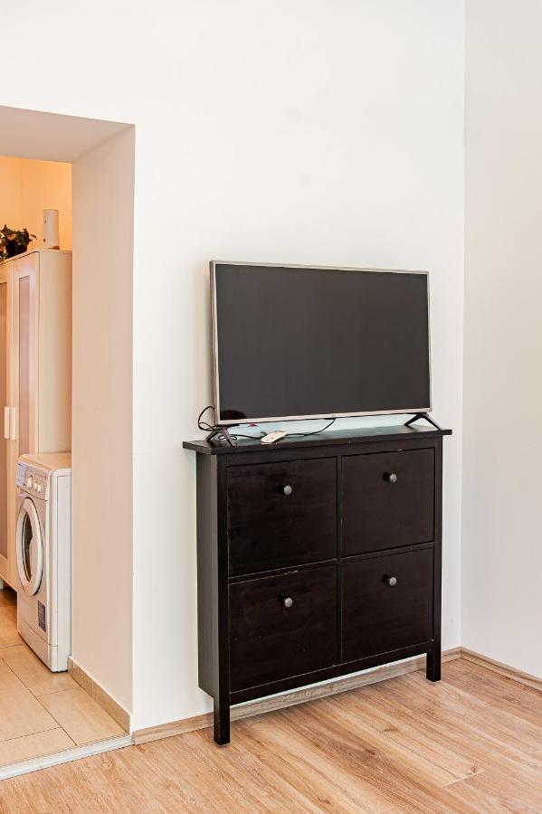 My City Apartment- Vienna Jungle Room Luaran gambar