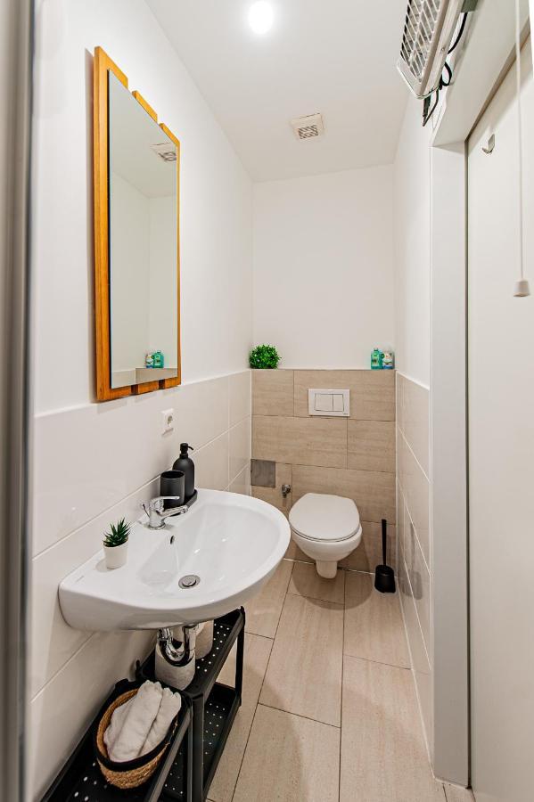 My City Apartment- Vienna Jungle Room Luaran gambar